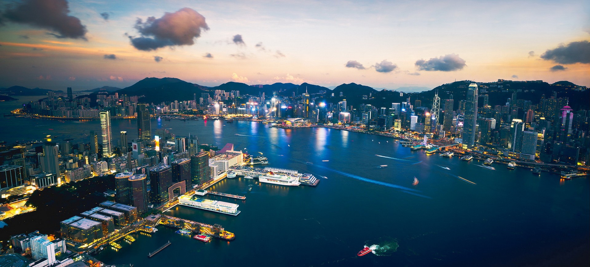 Hong Kong Baie et Skyline by night 002