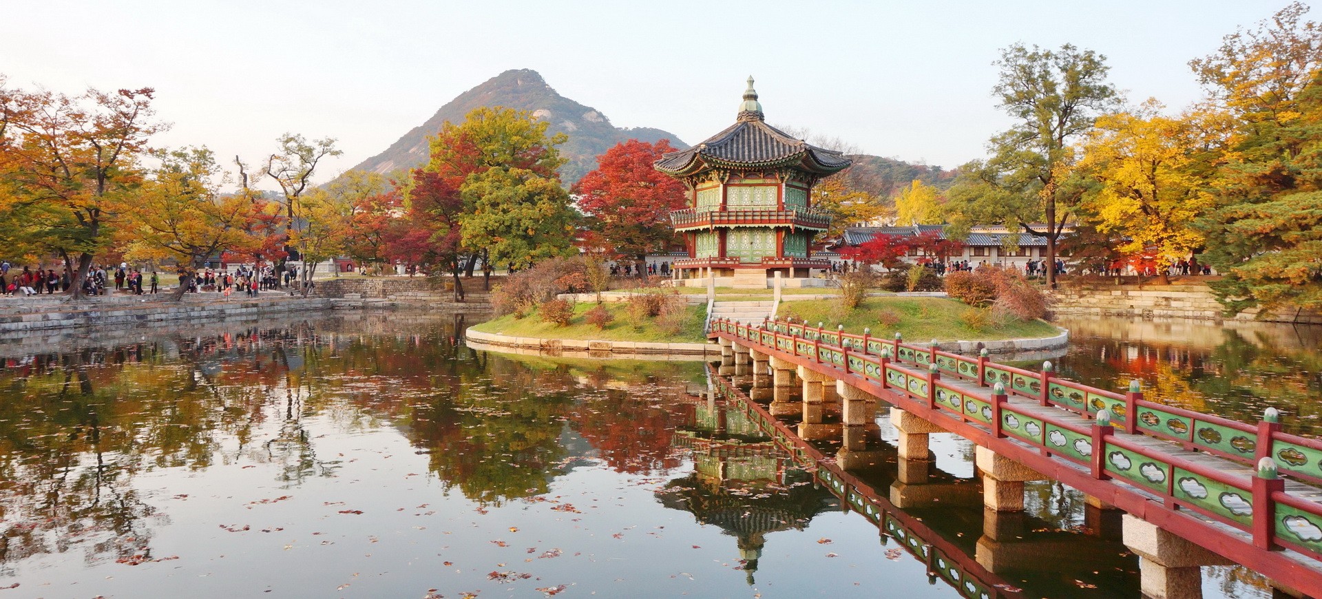Corée du Sud Seoul Gyeongbokgung Palace Hyangwon Jeong Pavillion