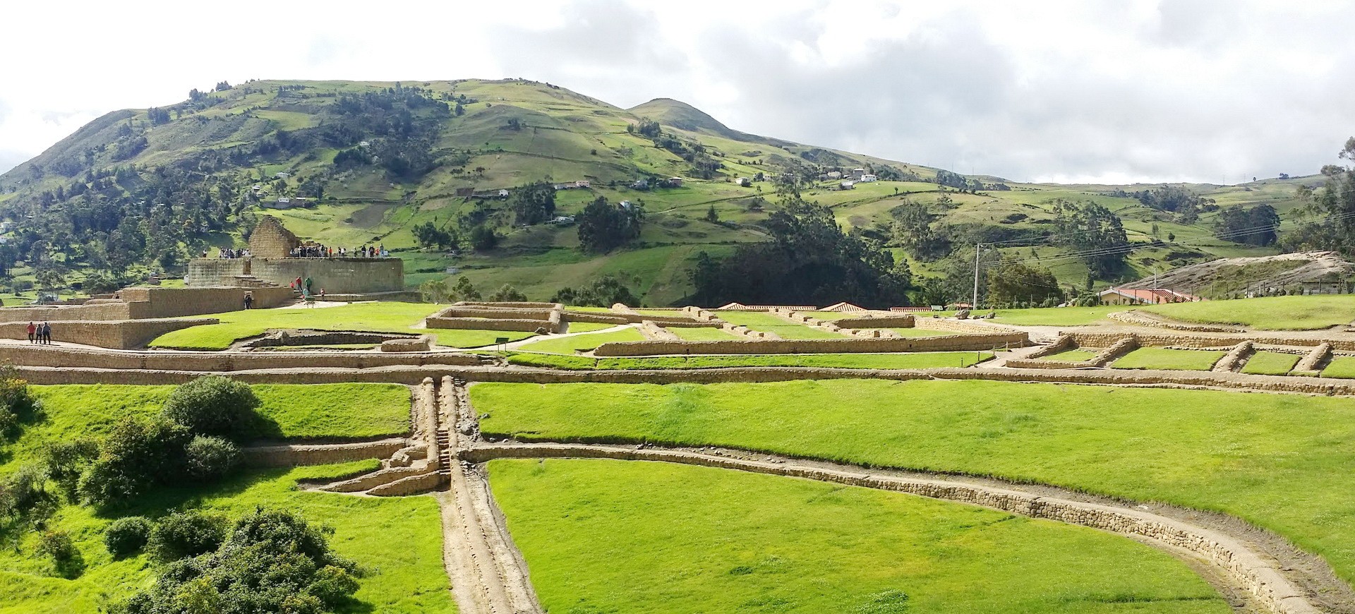 Site archéologique et Forteresse précolombienne à Ingaprica en Equateur