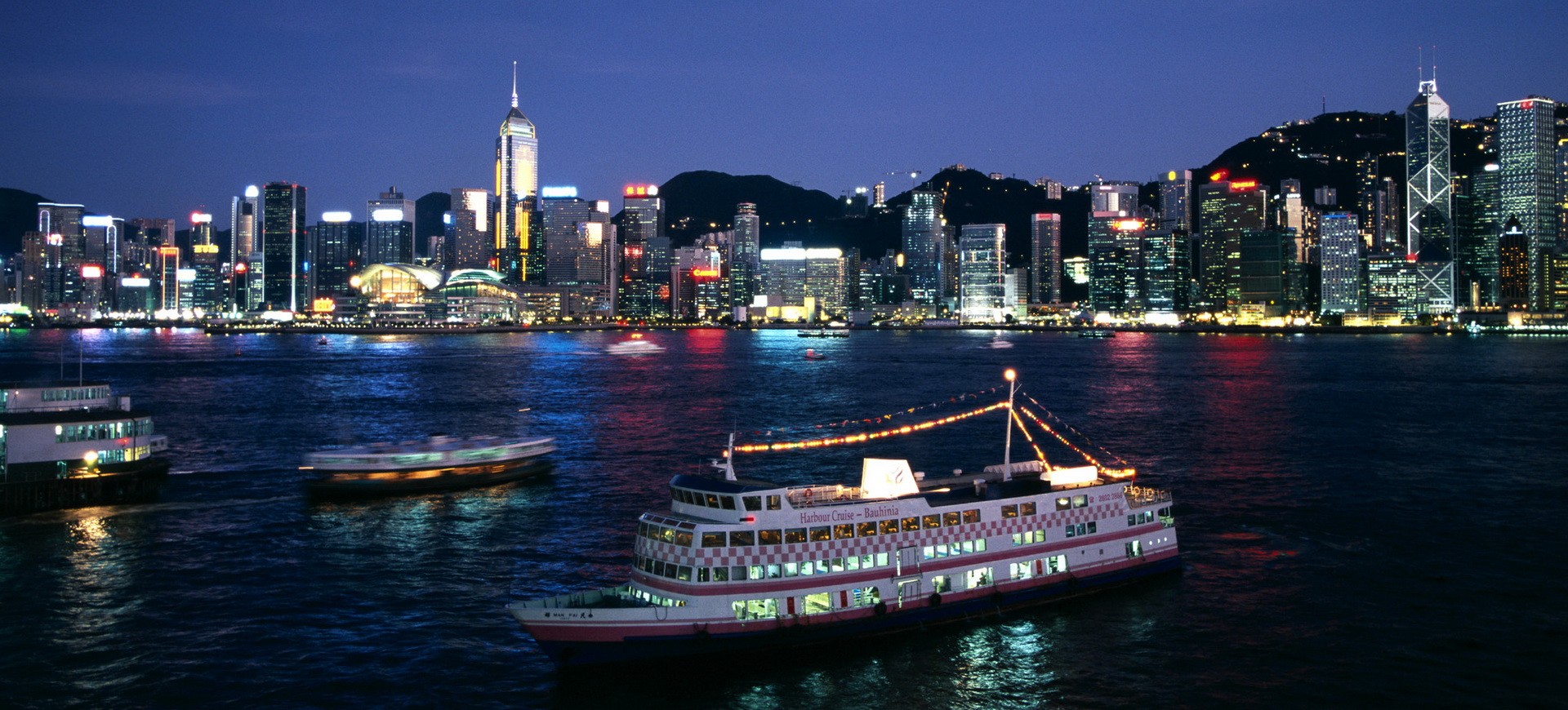 Croisière de nuit dans la Baie de Hong Kong