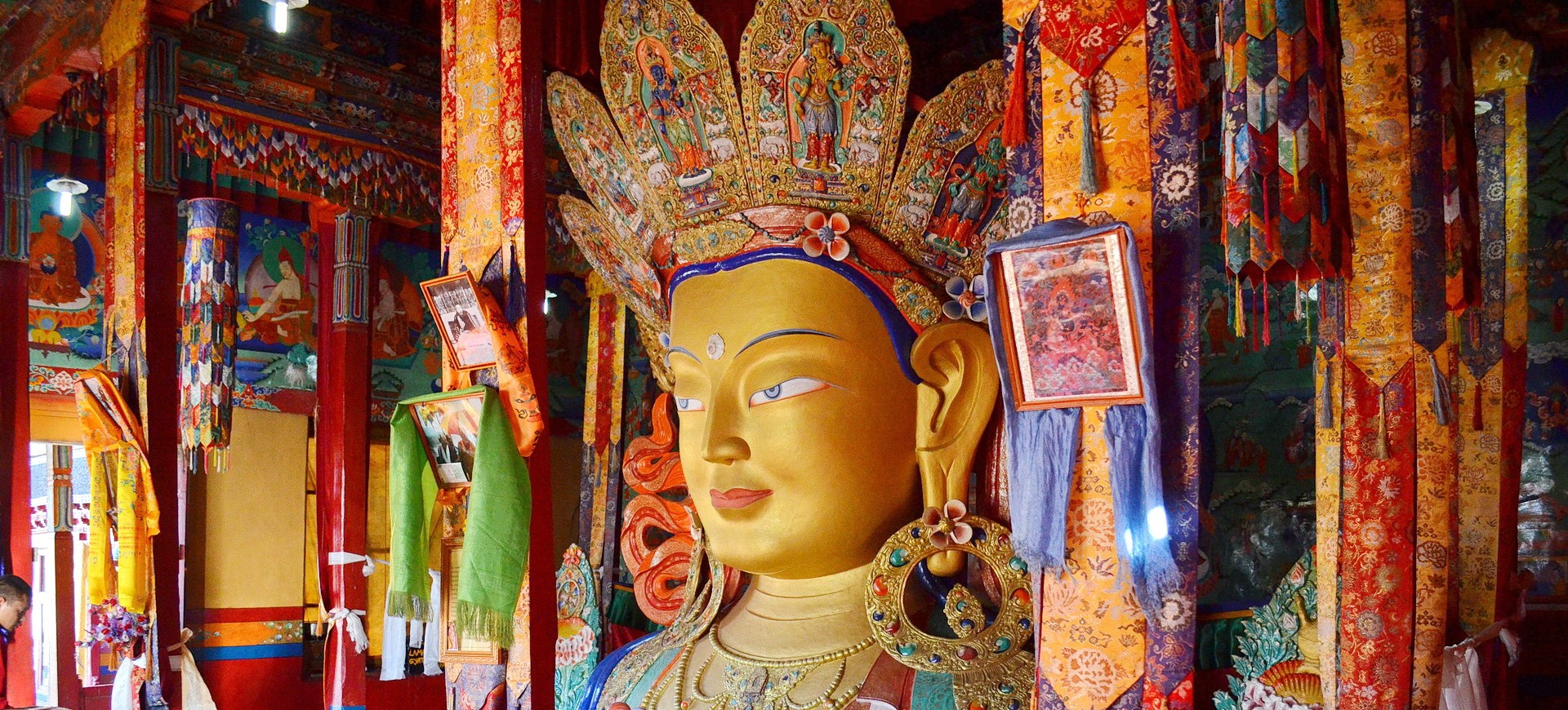 Statue de Bouddah dans le Monastère Bouddhiste à Thiksey à Leh au Ladakh
