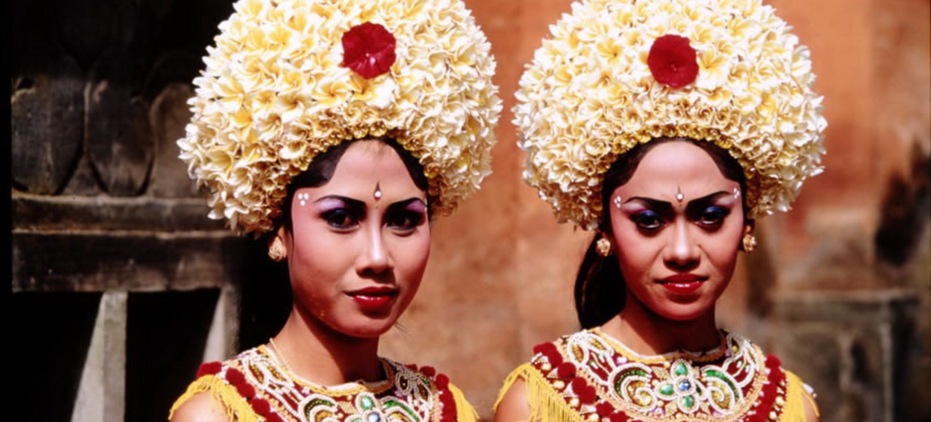 Indonésie Bali Barong Danseuses