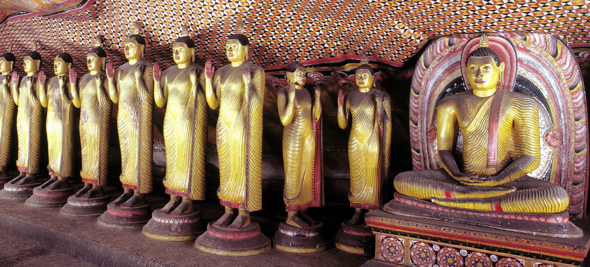 Sri Lanka Dambulla Statues de Bouddha dans le Monastère dans la Grotte